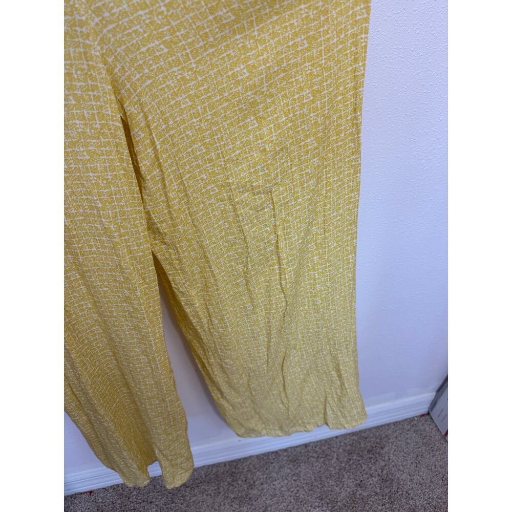Shinestar NWT Yellow Tie Shoulder Wide Leg Resort Jumpsuit Large - Picture 4 of 8